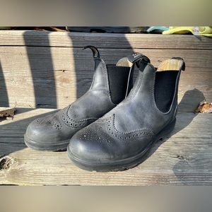 EUC Blundstone BROGUES Rustic Black Women’s 8
